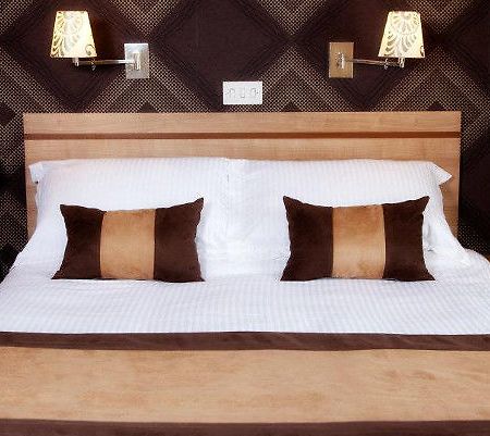 Lodge Hotel Coleraine Dış mekan fotoğraf